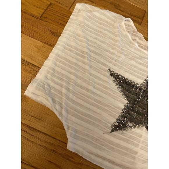 The Classic, women’s white sheer wide sleeve cropped studded outlined star small - Picture 3 of 8